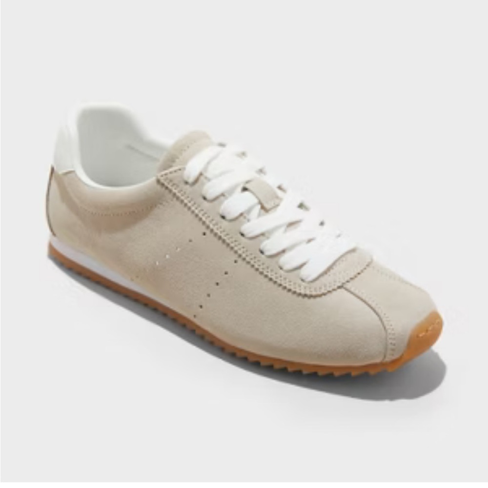 New Wild Fable retro Cream Sneakers with White Laces size 6.5 Kaltain suede